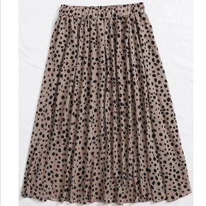 Mocha and black Dalmatian print skirt (2XL)